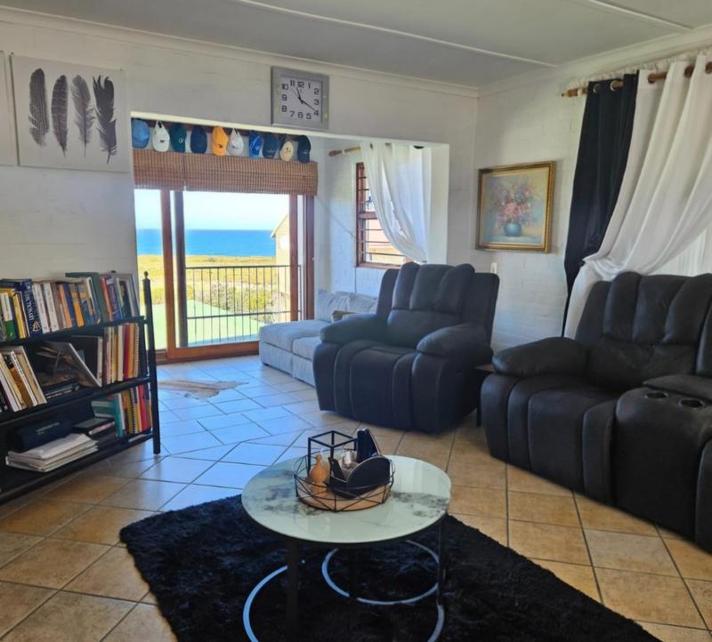 4 Bedroom Property for Sale in Kleinmond Western Cape